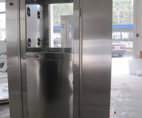 Airshower -  buồng thổi khí